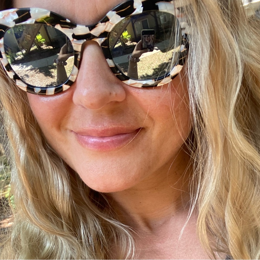 SUPER CUTE DESIGNER SUNGLASSES